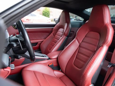 Certified 2021 Porsche 911 Turbo AWD/4WD image 4