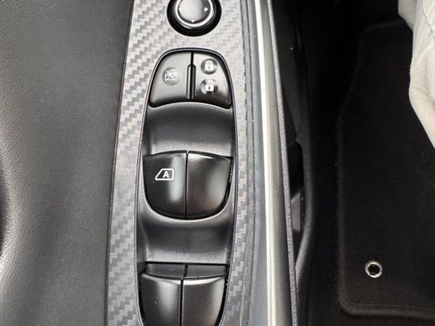 Used 2022 Nissan Sentra SR w/ SR Premium Package image 23