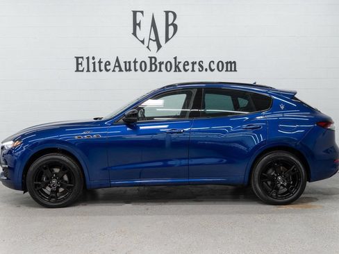 Used 2022 Maserati Levante GT AWD/4WD image 2