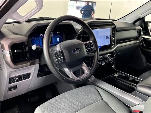 Used 2025 Ford F150 XLT w/ Equipment Group 301A Standard image 17