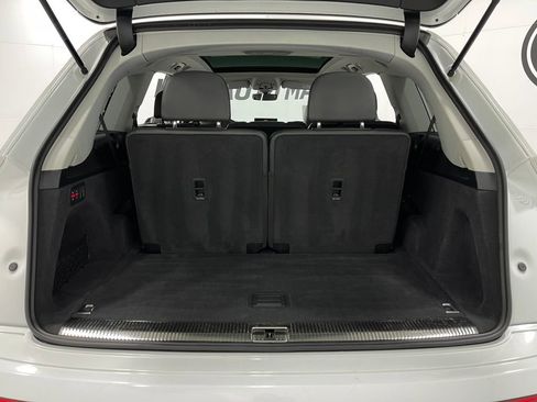 Used 2018 Audi Q7 3.0T Prestige w/ Prestige Package image 28
