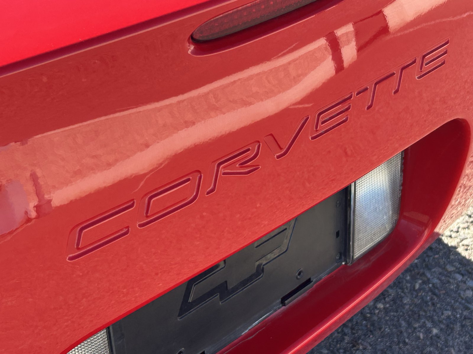 Used 2004 Chevrolet Corvette Convertible w/ Preferred Equipment Group RWD image 11