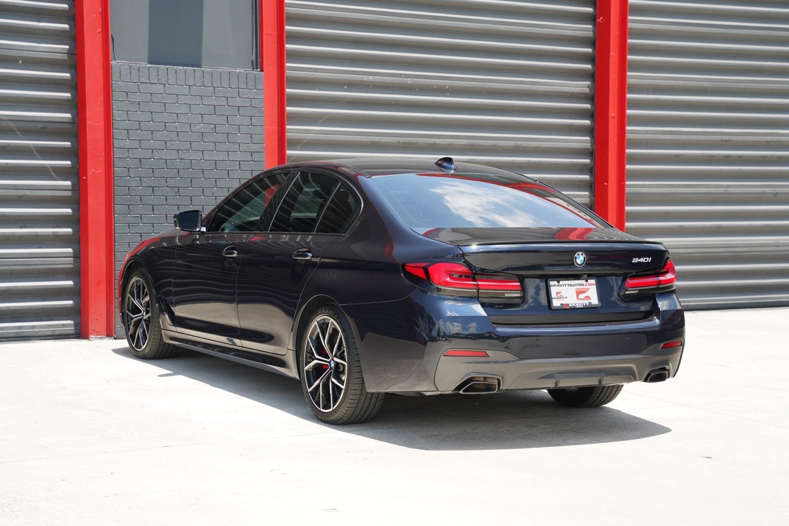 Used 2023 BMW 540i w/ M Sport Package RWD image 12