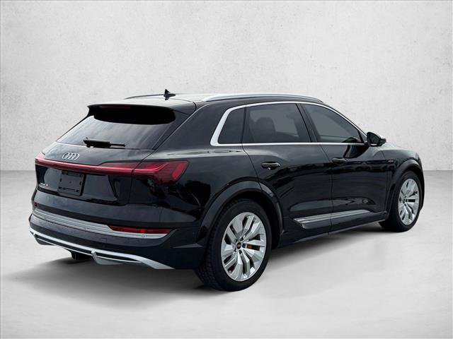 Used 2022 Audi e-tron S Prestige AWD/4WD image 5