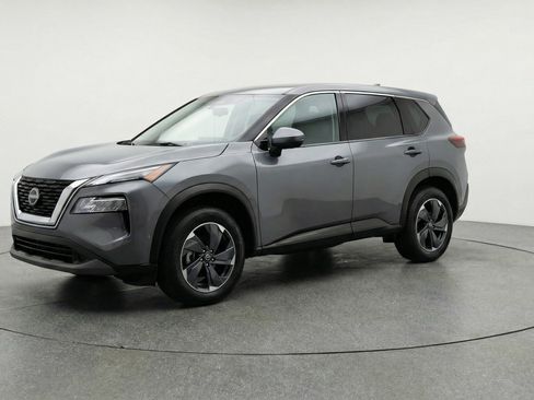 Used 2025 Nissan Rogue SV FWD image 3