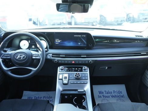 Used 2025 Hyundai Palisade Calligraphy image 21