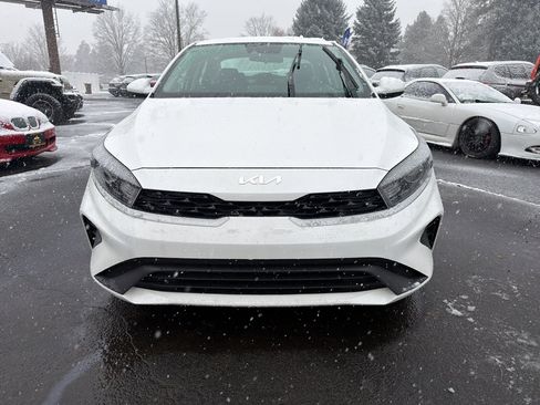 Used 2023 Kia Forte LXS image 9