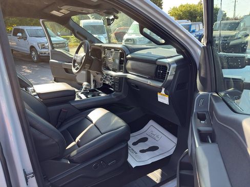 New 2025 Ford F150 Lariat w/ Equipment Group 502A High AWD/4WD image 28
