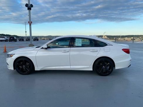 Used 2020 Honda Accord Sport image 5