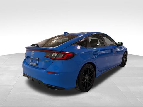 Used 2023 Honda Civic Sport image 3
