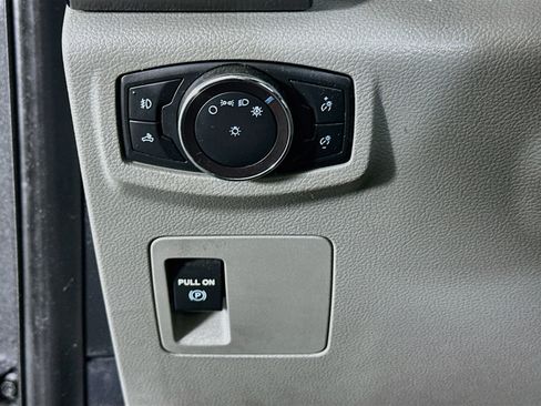 Used 2019 Ford F150 XL w/ Equipment Group 101A Mid RWD image 16
