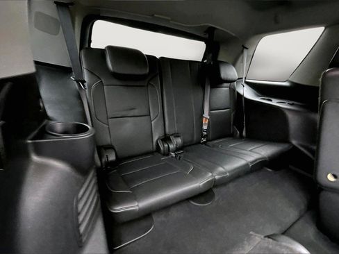 Used 2019 GMC Yukon SLT image 25
