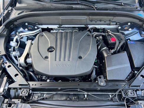 Used 2025 Volvo XC60 B5 Plus w/ Protection Package Premier image 32