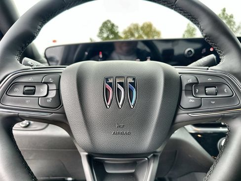 New 2026 Buick Envista Sport Touring w/ Convenience I Package FWD image 33