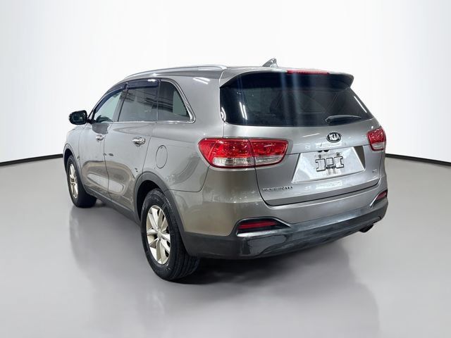 Used 2016 Kia Sorento FWD image 8