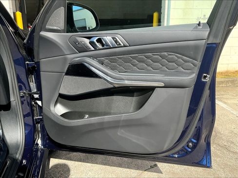 Used 2022 BMW X5 M w/ Competition Package 2 AWD/4WD image 27