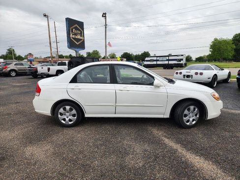 Used 2007 Kia Spectra EX FWD image 4