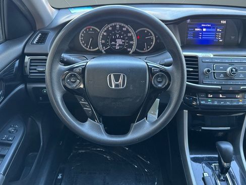 Used 2017 Honda Accord LX image 27