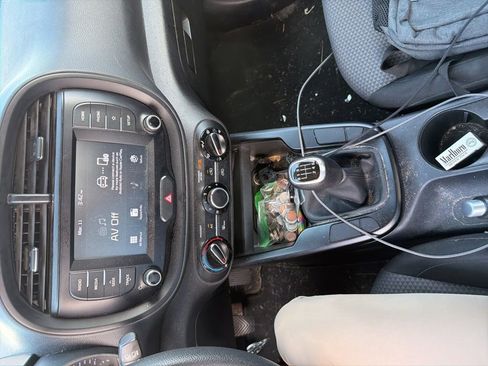 Used 2020 Kia Soul LX image 9