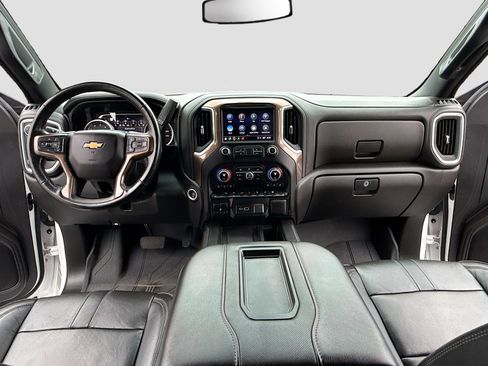 Used 2021 Chevrolet Silverado 1500 High Country image 3