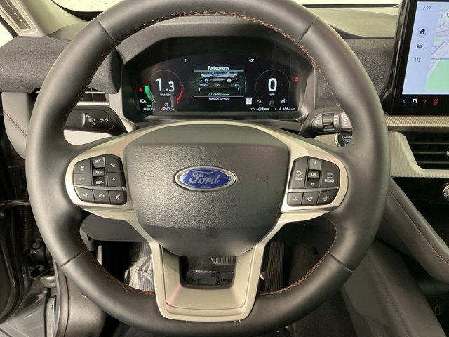 Used 2026 Ford Explorer Active w/ Active Comfort Package AWD/4WD image 16