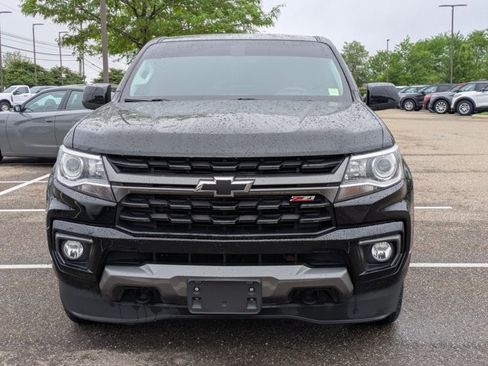 Used 2022 Chevrolet Colorado Z71 AWD/4WD image 2