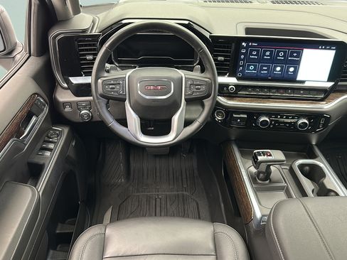 Used 2024 GMC Sierra 1500 Elevation w/ Elevation Premium Package AWD/4WD image 14