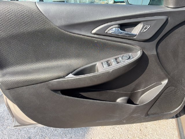 Used 2025 Chevrolet Malibu LT FWD image 10