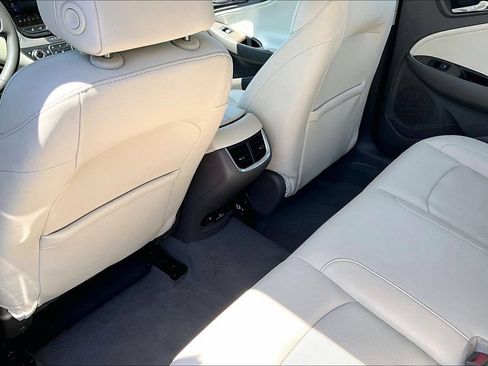 Used 2024 Chevrolet Malibu LT FWD image 10