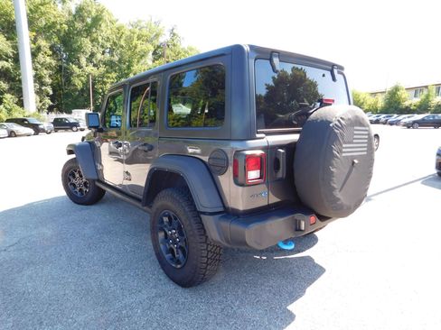 Used 2023 Jeep Wrangler Unlimited w/ Cold Weather Group AWD/4WD image 6