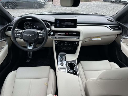 New 2026 Genesis G70 2.5T image 10