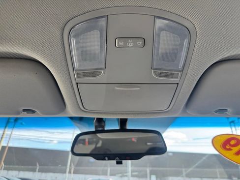 Used 2019 Hyundai Ioniq Plug-In Hybrid image 24