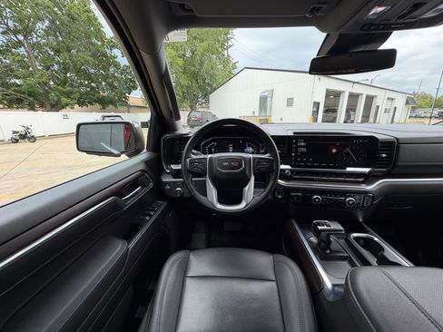 Used 2023 GMC Sierra 1500 SLT w/ SLT Premium Plus Package AWD/4WD image 2