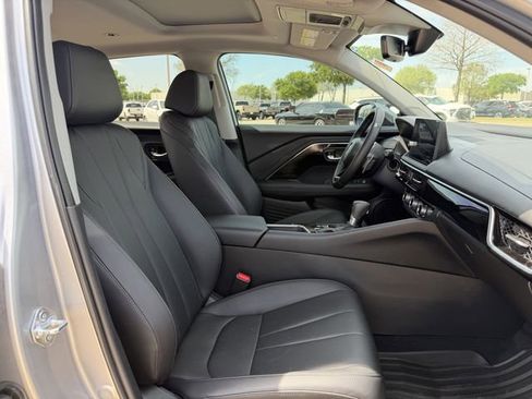 Used 2025 Acura ADX FWD image 28