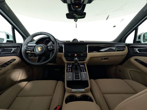 New 2026 Porsche Macan image 20