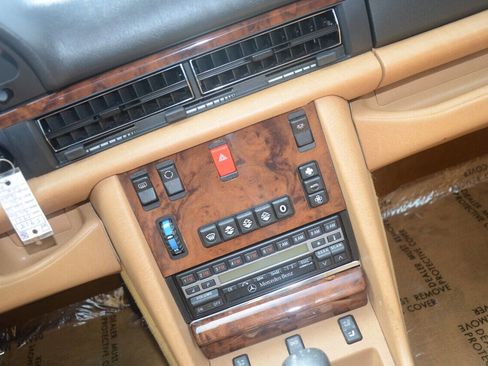 Used 1991 Mercedes-Benz 560 SEL image 26