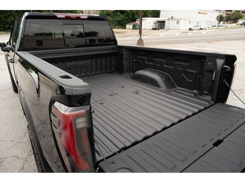 New 2026 GMC Sierra 2500 AT4X w/ LPO, Black Badging Package AWD/4WD image 36