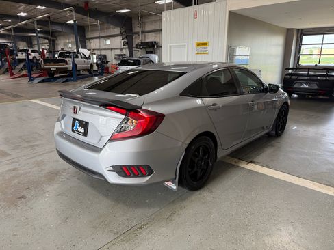 Used 2019 Honda Civic LX image 7