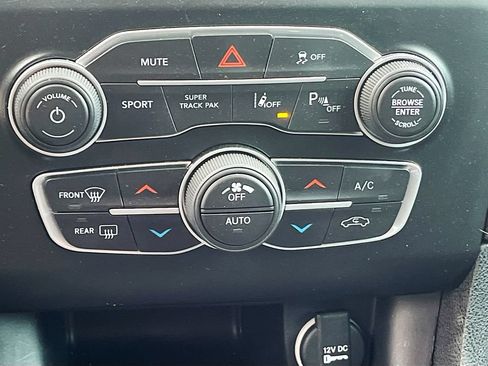 Used 2023 Dodge Charger R/T w/ Harman/Kardon Audio Group RWD image 15