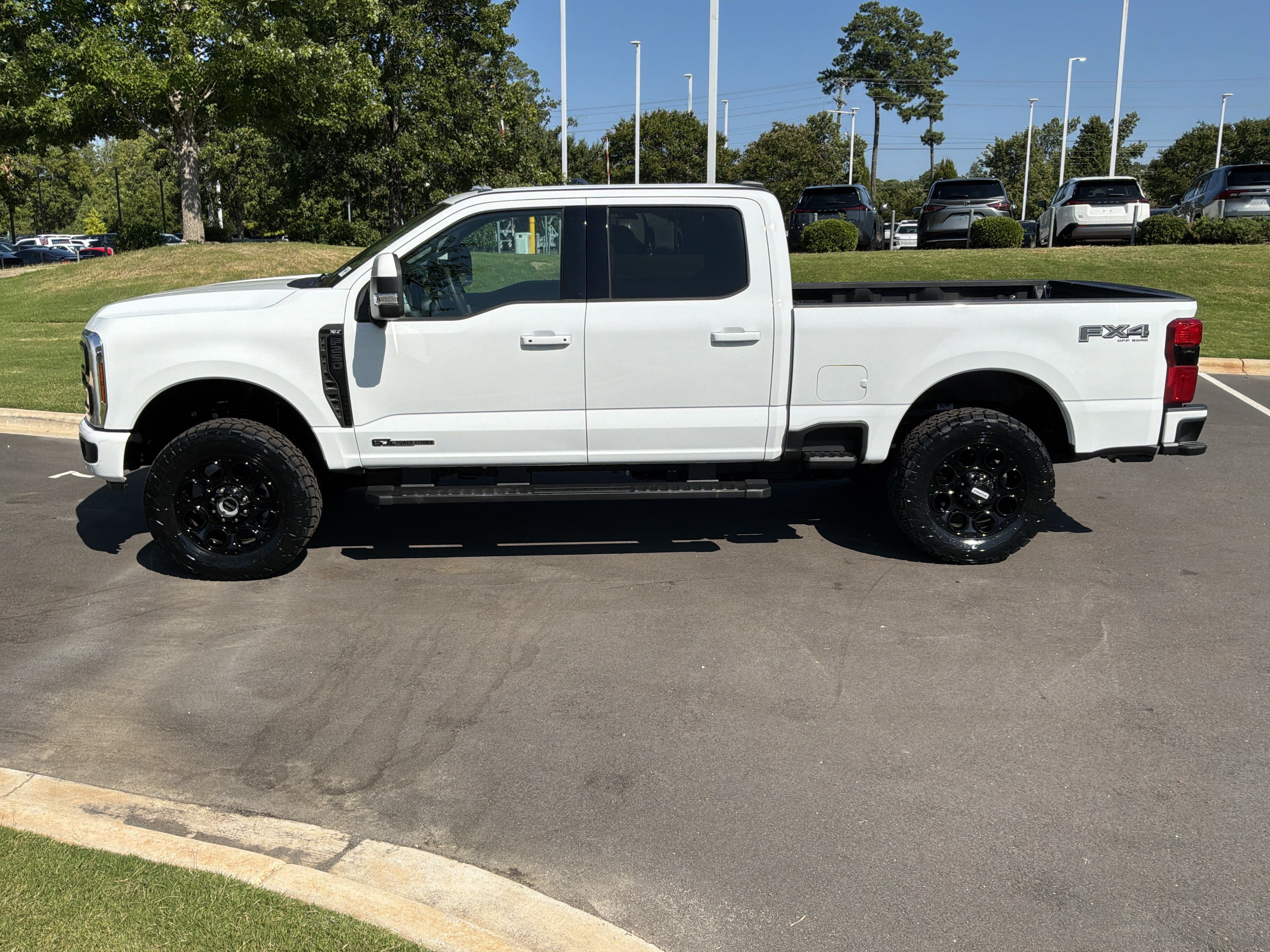 Used 2026 Ford F250 XLT w/ XLT Premium Package AWD/4WD image 7