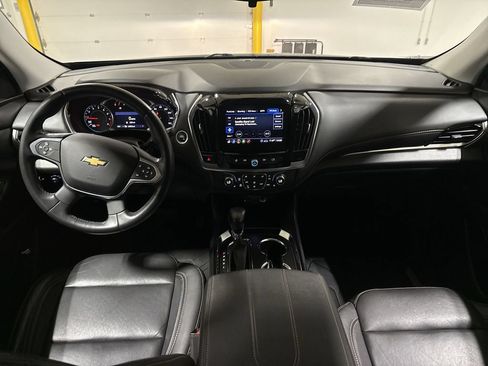Used 2021 Chevrolet Traverse LT AWD/4WD image 10