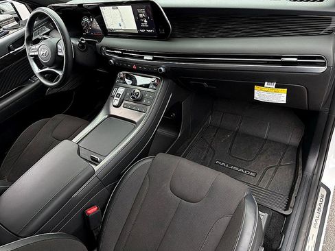 Certified 2025 Hyundai Palisade Calligraphy image 23