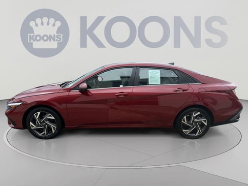 Used 2024 Hyundai Elantra Limited FWD image 7