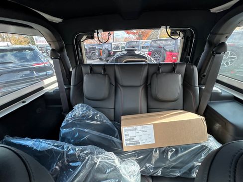 New 2026 Jeep Wrangler Rubicon image 27