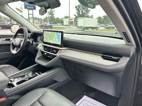 Used 2025 Ford Explorer Active w/ Active Comfort Package AWD/4WD image 27