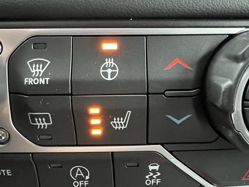 New 2026 Jeep Wrangler Sahara image 32