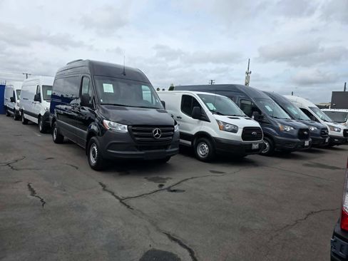 Used 2019 Ford F350 XL w/ Power Equipment Group AWD/4WD image 9