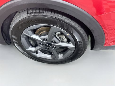 Used 2025 Kia K4 LXS image 11