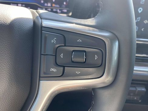 Used 2025 Chevrolet Silverado 1500 LT w/ Leather Package AWD/4WD image 21