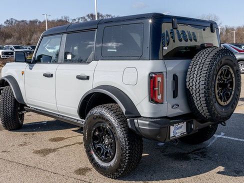 New 2026 Ford Bronco Badlands AWD/4WD image 4